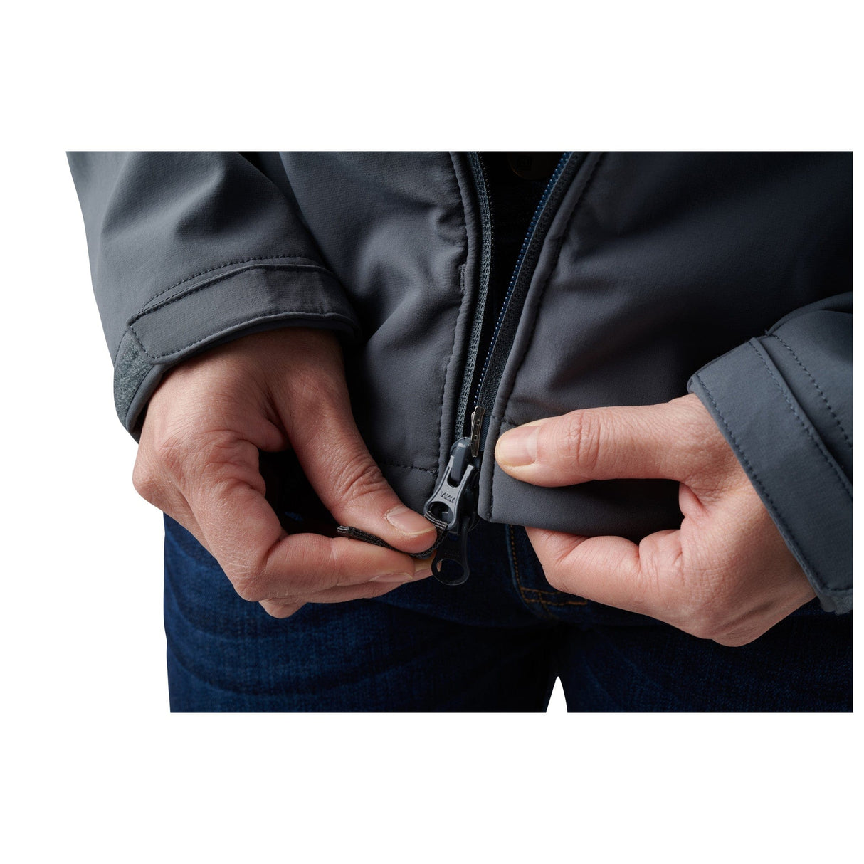 LEONE SOFTSHELL JACKET